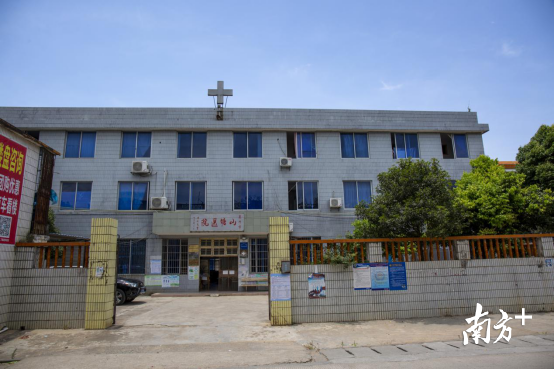 山塘醫(yī)院屬連州市醫(yī)療集團(tuán)總院大路邊鎮(zhèn)分院。