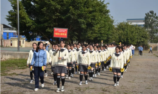 連州市職業(yè)技術(shù)學校、連州技工學校舉辦2019年廣播操比賽377.png