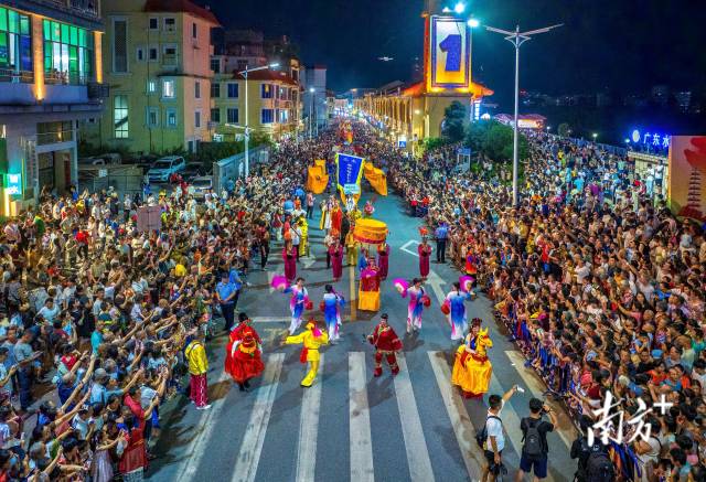 “到連州過周末 到連州吃宵夜”成為旅游品牌。丘貴星 攝