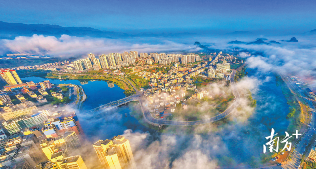連州加快建設(shè)成為一座有希望、有支撐、有特色、有溫度的粵湘桂交界區(qū)域中心城市。丘貴星 攝