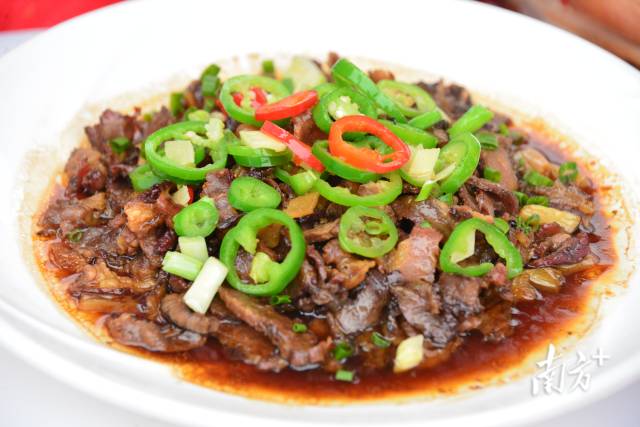 豐陽牛肉干登上央視《舌尖上的中國》。黃津 攝